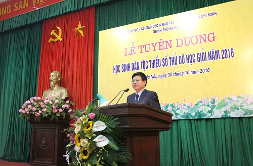 Đ/c Ngô Văn Quý, Thành uỷ viên, Phó Chủ tịch UBND Thành phố Hà Nội phát biểu tại lễ tuyên dương